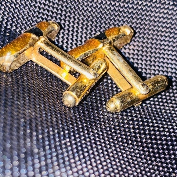 Vintage Rare Gold Tone Enamel Cigar Figure Sculpture Cufflinks - Picture 2 of 6